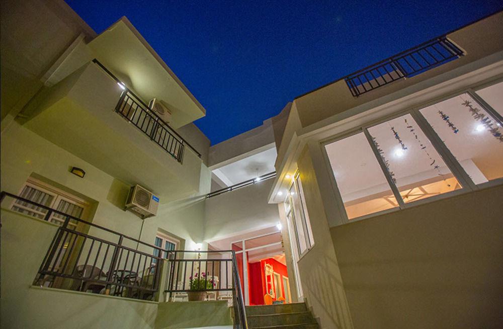 Malia Central Apartments Buitenkant foto